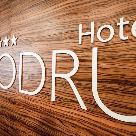 Codru تشيسيناو
